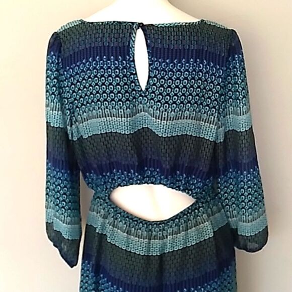 Speechless Long Slleeve Sheer Peek A Boo Back Dress. - Picture 6 of 12